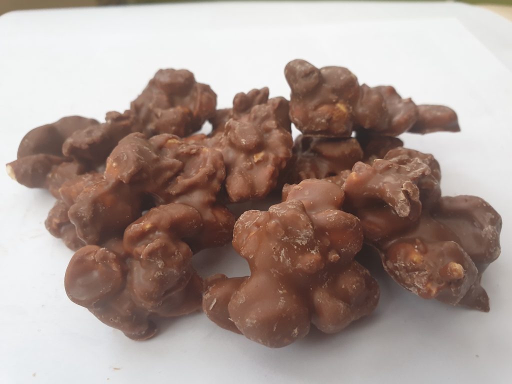 Handmade Belgian Milk Chocolate (33.6) Nut Clusters Sweetie Love